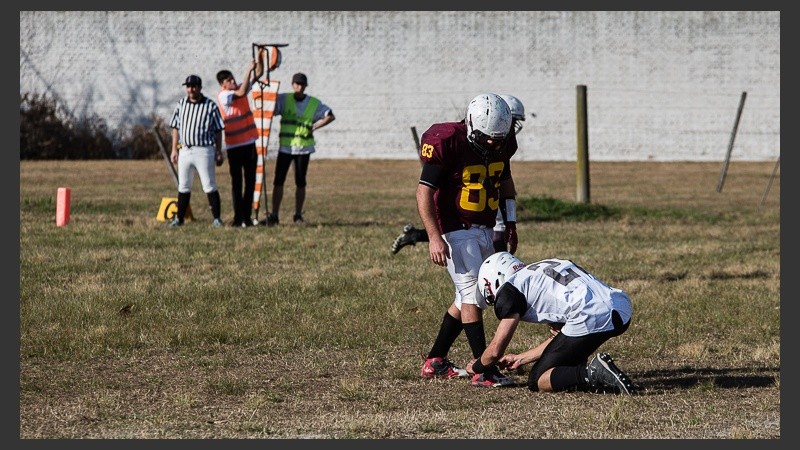 Postales de un partido de fútbol americano en Rosario.