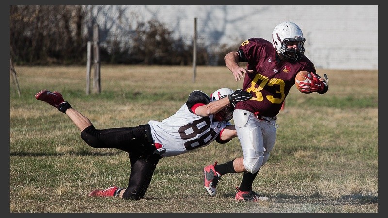 Postales de un partido de fútbol americano en Rosario.
