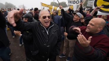 Los taxistas se hicieron sentir por el centro de la ciudad.