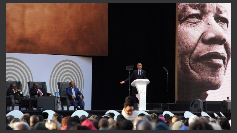 Obama pronunció un discurso en Johanesburgo.