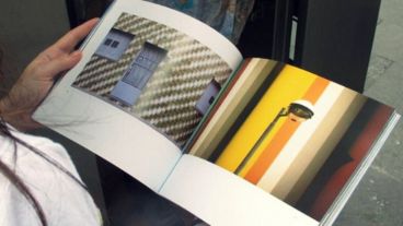 Pueden participar residentes o nacidos en la ciudad y su área metropolitana, sin restricciones de edad.