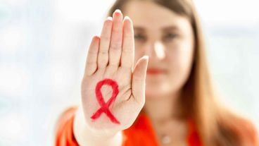 Unas 6.600 mujeres jóvenes de entre 15 y 24 años se infectan cada semana con VIH.