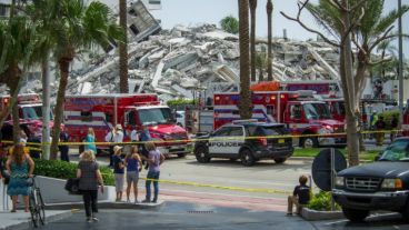 Durante varias dos horas la Policía cerró el tránsito por la avenida Collins.