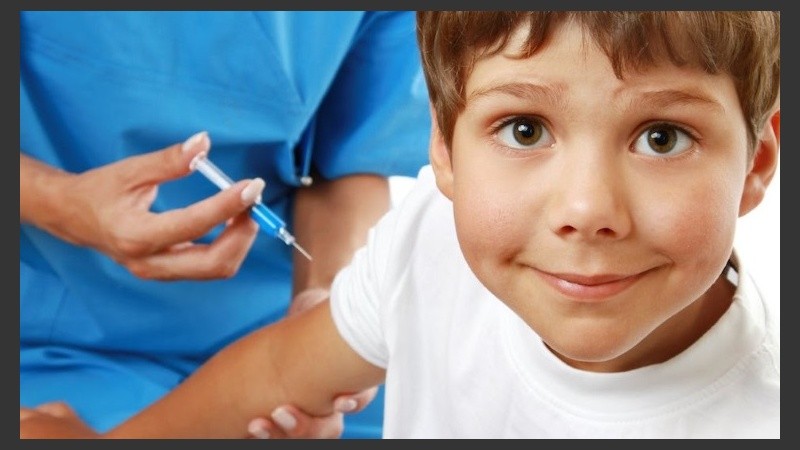 El sarampión es una enfermedad muy contagiosa, se transmite fácilmente de una persona a otra.