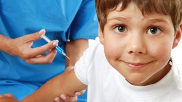 El sarampión es una enfermedad muy contagiosa, se transmite fácilmente de una persona a otra.