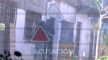 El policía imputado quedó filmado.