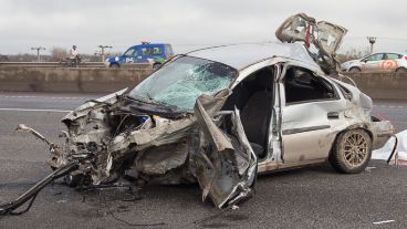 El parabrisas no se desprendió del vehículo.