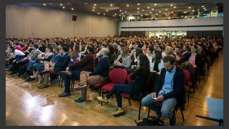 Los influencers, con su accionar, cambiar el proceso de la toma de decisión de compra de sus seguidores.