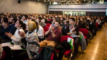 Los influencers, con su accionar, cambiar el proceso de la toma de decisión de compra de sus seguidores.
