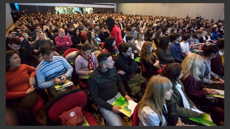 Los influencers, con su accionar, cambiar el proceso de la toma de decisión de compra de sus seguidores.