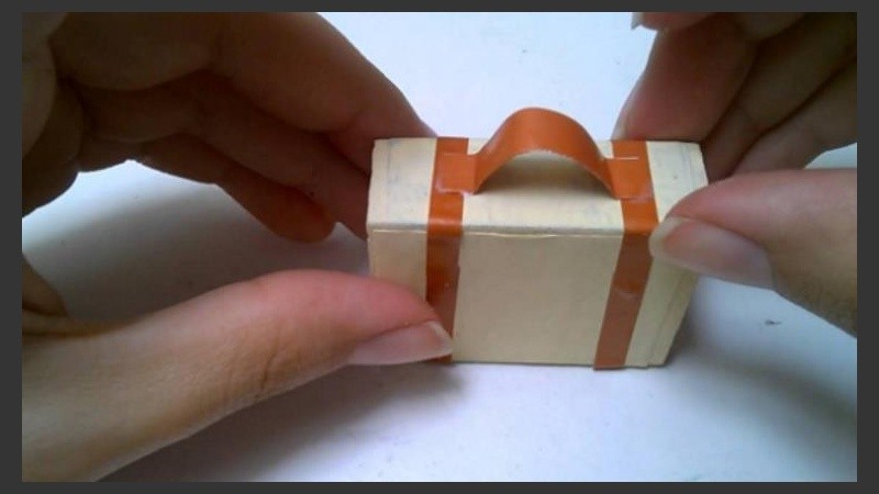 Muchas personas buscan información para dejar el país. 