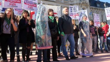 El Movimiento Socialista de los Trabajadores pidió "separar a Albino del Estado".