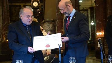 La ceremonia oficial se realizó en el Espacio Cultural Universitario (ECU).