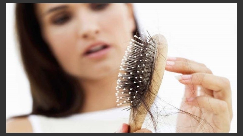 La alimentación es muy importante y juega un papel fundamental para la salud del cuero cabelludo.