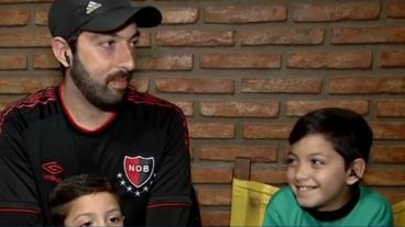 Alejo y su papá en Telenoche.