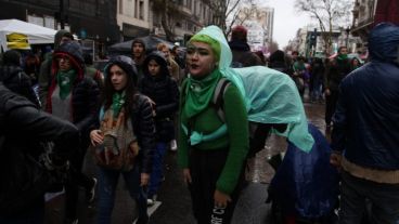 Las jóvenes en la concentración del miércoles en el Congreso.