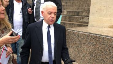 El ex juez pidió salir al aire en un programa de radio.