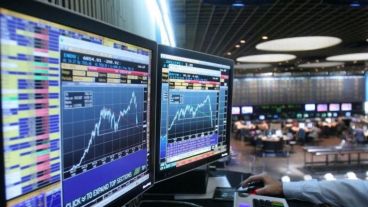 Flechas hacia arriba y malas señales desde el mundo financiero.