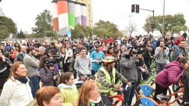 La intendenta y el gobernador recorrieron la obra este domingo.
