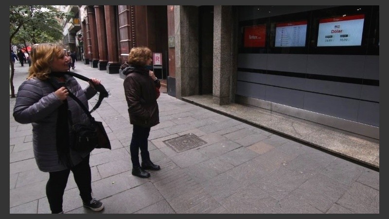 La moneda estadounidense sigue en suba, y más en la city rosarina.