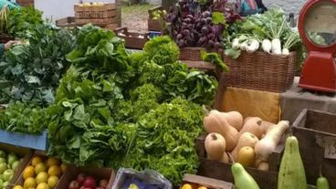Las verduras y frutas de los mercados tendrán que ser analizadas por Senasa.
