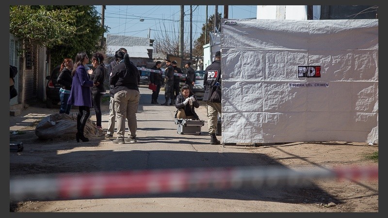 Se recogieron 2 vainas calibre 9 milímetros en el lugar.