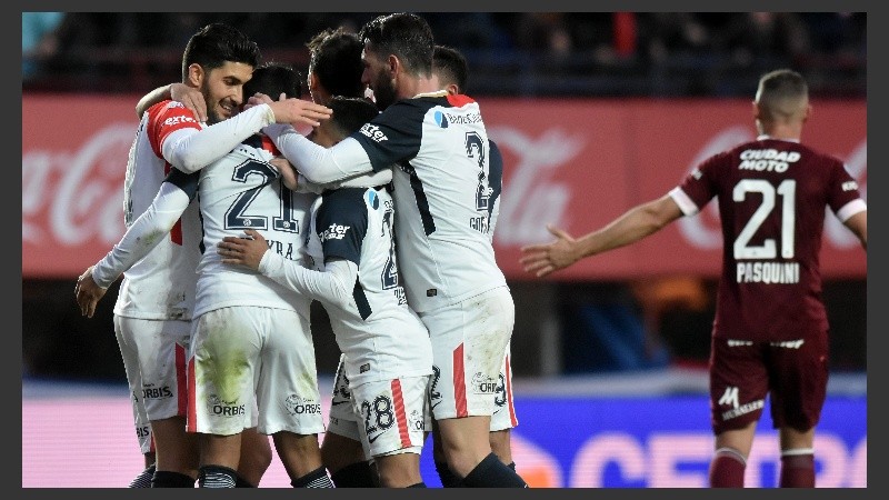 Lanús y San Lorenzo volvieron a empatar en la Superliga.