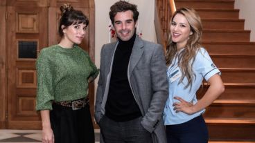 Gimena Accardi, Nicolás Cabré y Flor Vigna protagonizan "Mi hermano es un clon".