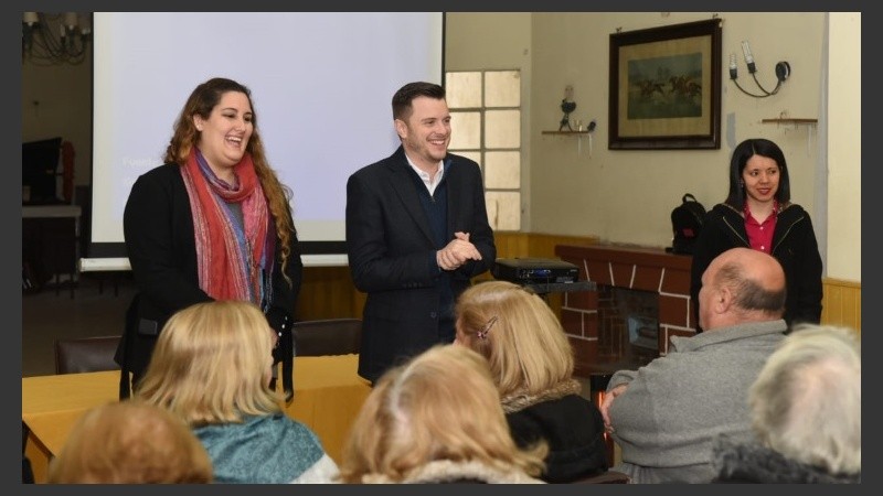 Roy López Molina encabezó la presentación del programa.