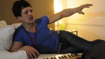 Pity Alvarez padecía una grave molestia en la cabeza.