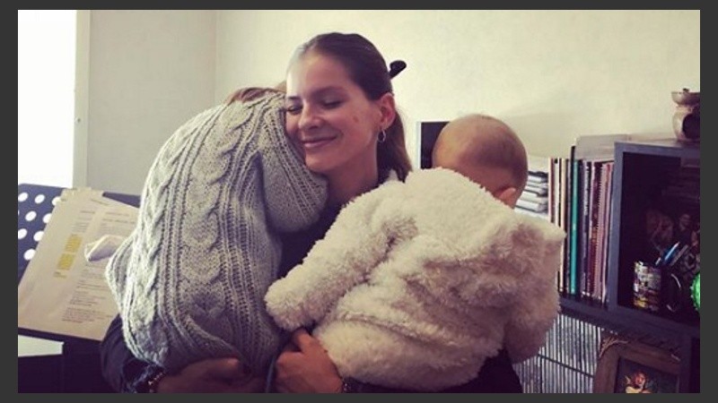 La China Suárez, junto a Rufina y Magnolia.