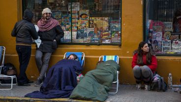 Desde temprano, cientos de rosarinos trataban de conseguir una entrada para ver a Charly García.