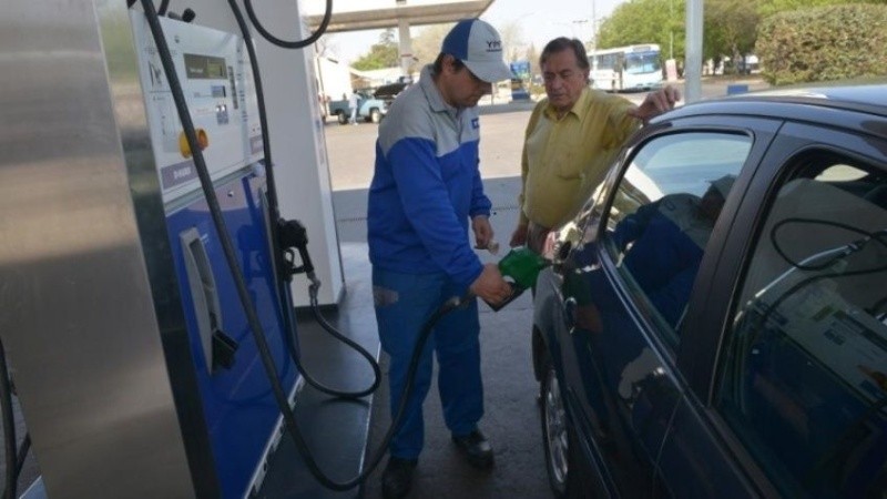 Los combustibles subirán desde la semana próxima.