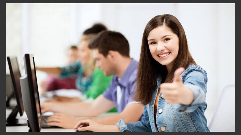 Las clases presenciales rompen con la rutina de la formación online.
