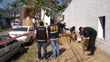 El secuestro del camión cargado de cigarrillos de contrabando.