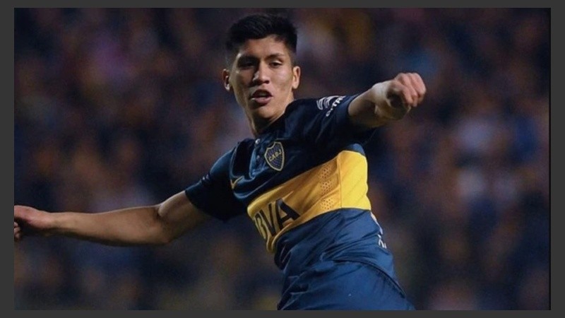 Zárate, de 25 años, está sin club tras haber rescindido su vínculo con Atlético Tucumán. Debutó en Boca en 2013, de la mano de Carlos Bianchi. 