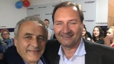 Dellarossa junto a Baldassi, que viajó para apoyarlo.