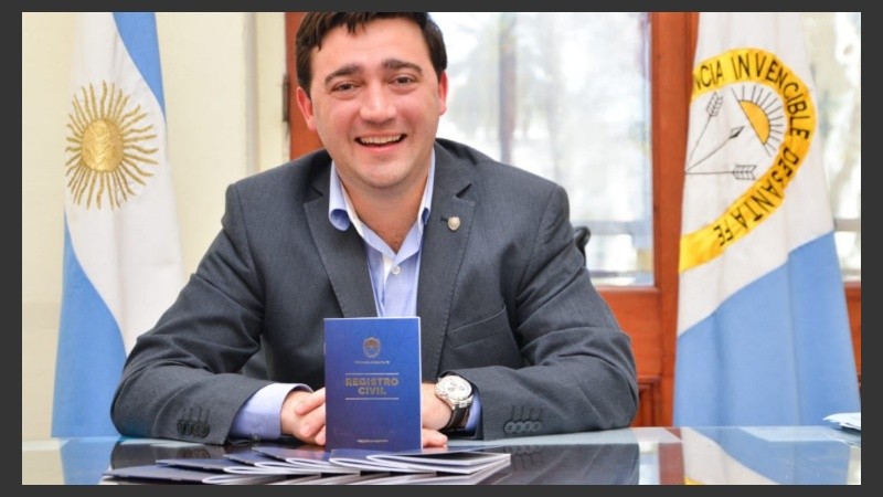 El único requisito es que concurra uno o ambos cónyuges y presenten su DNI.