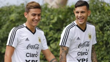 Dybala y Paredes serían titulares.