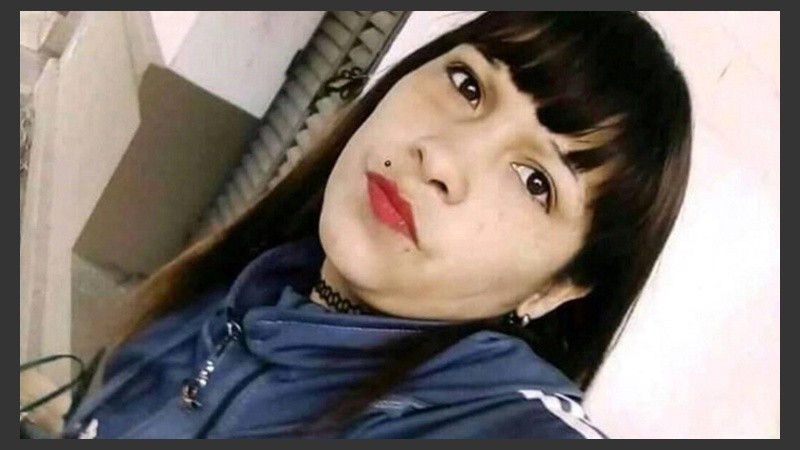 Rosa tenía 25 años. 