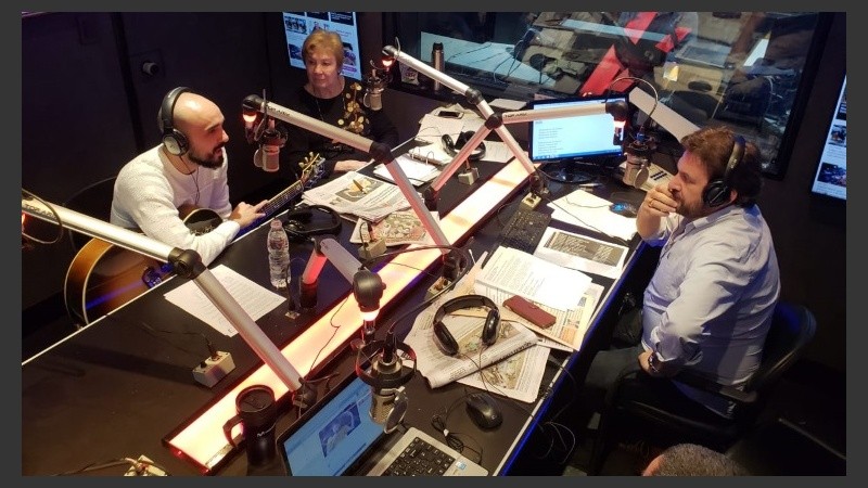 Abel y el Turco en el estudio de Radio 2. 