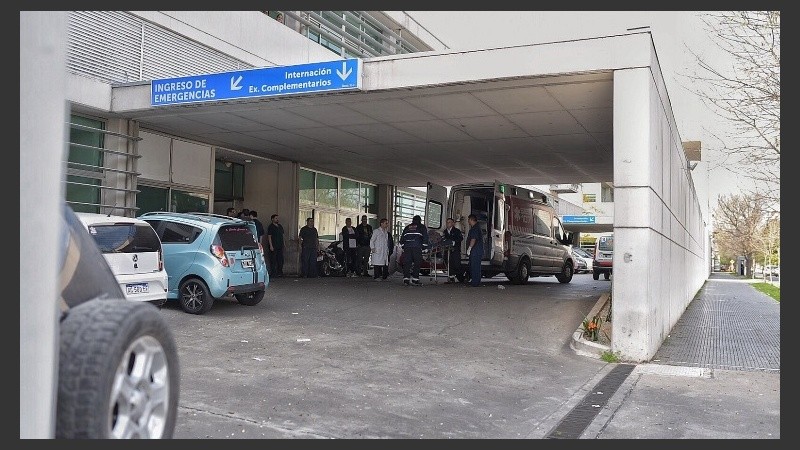 La mujer fue ingresada al Heca. 