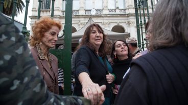 Hernández agradeció "el aguante" antes de ingresar a declarar a los Tribunales.