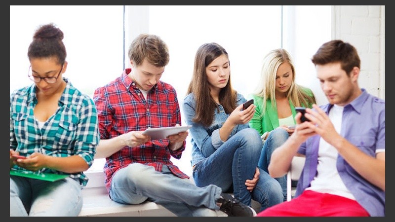 Además el celular empeora la calidad del sueño.