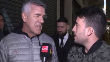 “Nada, nada. No te voy a contestar. Fue una frase”, respondió Dady Brieva. Luego, ofreció "disculpas".