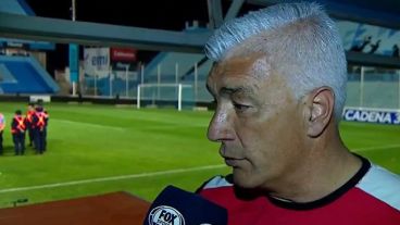 “Veníamos de dos goles por partido en contra", valoró el DT leproso.
