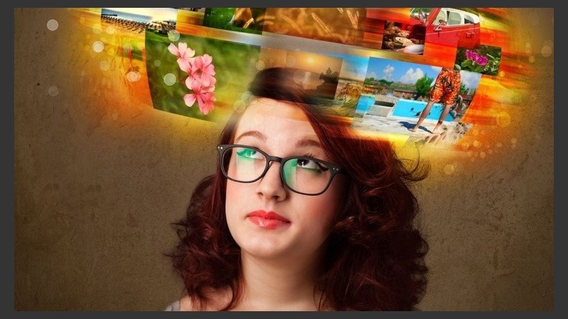 La información que tenés que recordar de forma consciente es la memoria explícita.