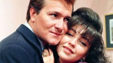 Peniche y Thalía como Luis del Olmo Morantes y María Mercedes.