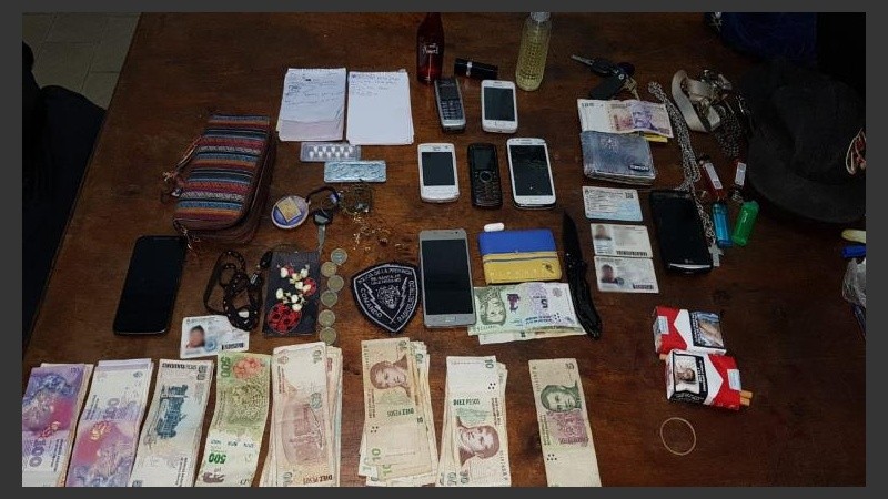El material que fue secuestrado durante el operativo policial. 