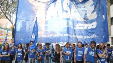 Los docentes se plegarán al paro convocado por la CGT.